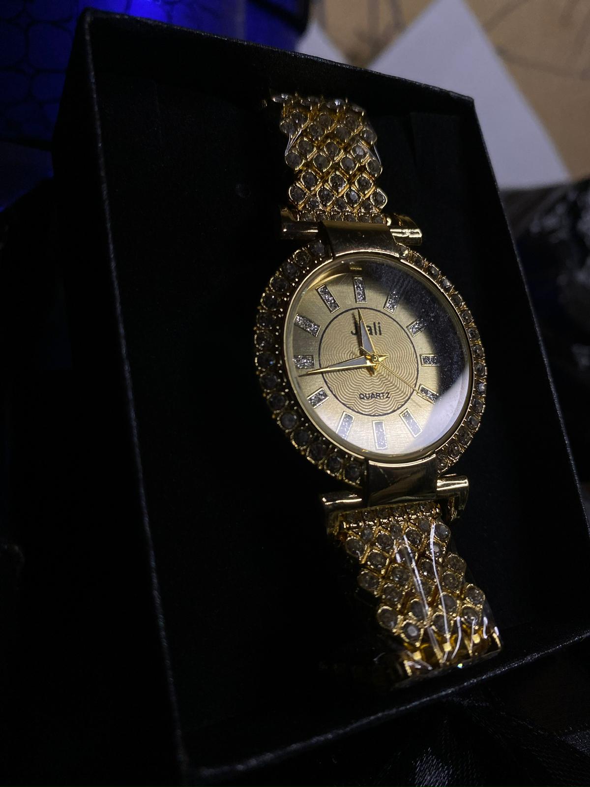 MONTRE